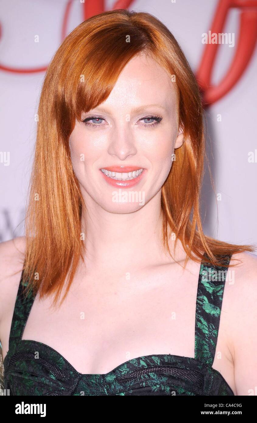 Karen Elson at arrivals for 2012 CFDA Fashion Awards, Alice Tully Hall at Lincoln Center, New York, NY June 4, 2012. Photo By: Kristin Callahan/Everett Collection Stock Photo