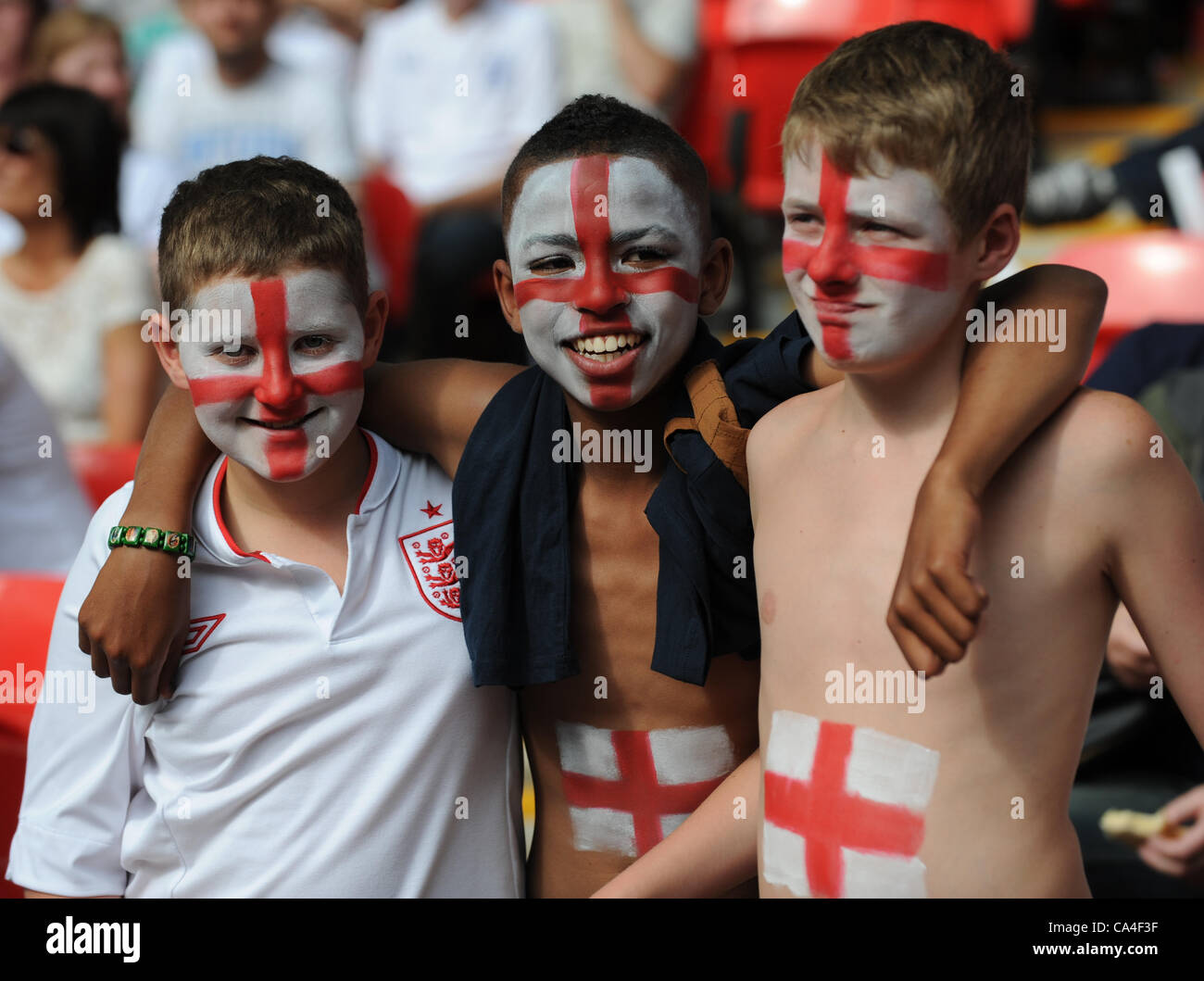 A YOUNG ENGLAND FANS WITH PAIN ENGLAND V BELGIUM WEMBLEY STADIUM LONDON ENGLAND 02 June 2012 Stock Photo
