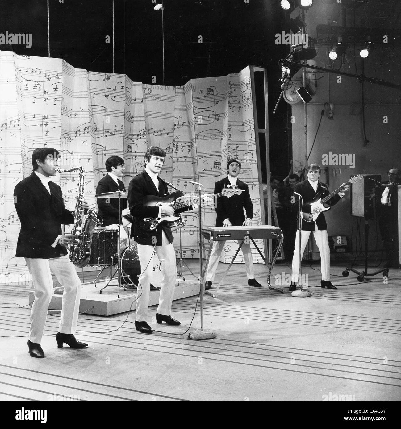 THE DAVE CLARK FIVE.Ed Sullivan Show.still.Supplied by Photos inc.(Credit Image Â© Supplied By