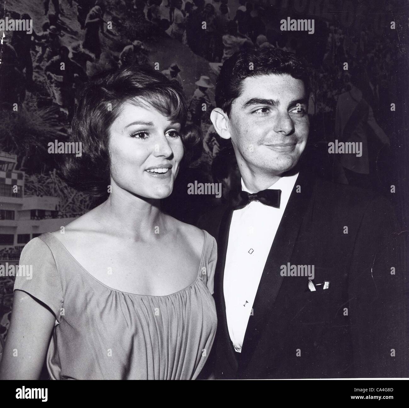 Richard benjamin and paula prentiss hires stock photography and images