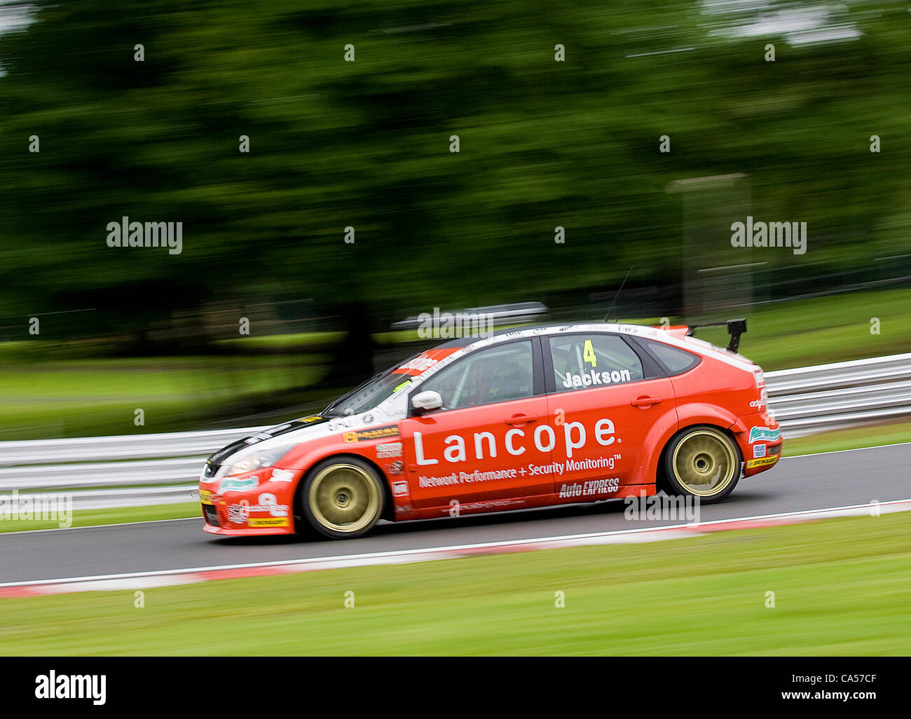 09.06.2012. Oulton Park, Matt Jackson driving the Redstone Racing Ford ...