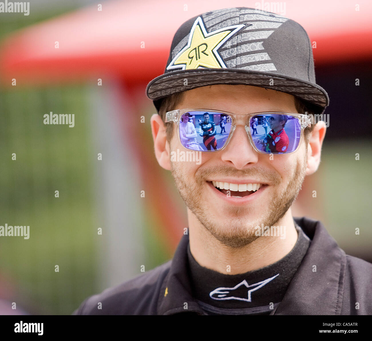 10.06.2012, Oulton Park, Ebay Motors driver Tom OnslowCole in pit lane
