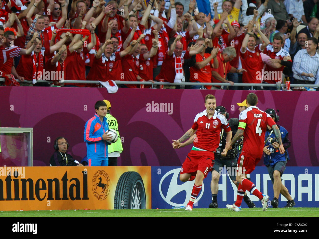 13.06.2012, LWOW, PILKA NOZNA, FOOTBALL, MISTRZOSTWA EUROPY W PILCE NOZNEJ,  EURO 2012, FOOTBALL EUROPEAN CHAMPIONSHIP, DANIA - PORTUGALIA, DENMARK -  PORTUGAL, NICKLAS BENDTNER (DEN), RADOSC, BRAMKA, FOT. TOMASZ JASTRZEBOWSKI  / FOTO OLIMPIK Stock Photo ...