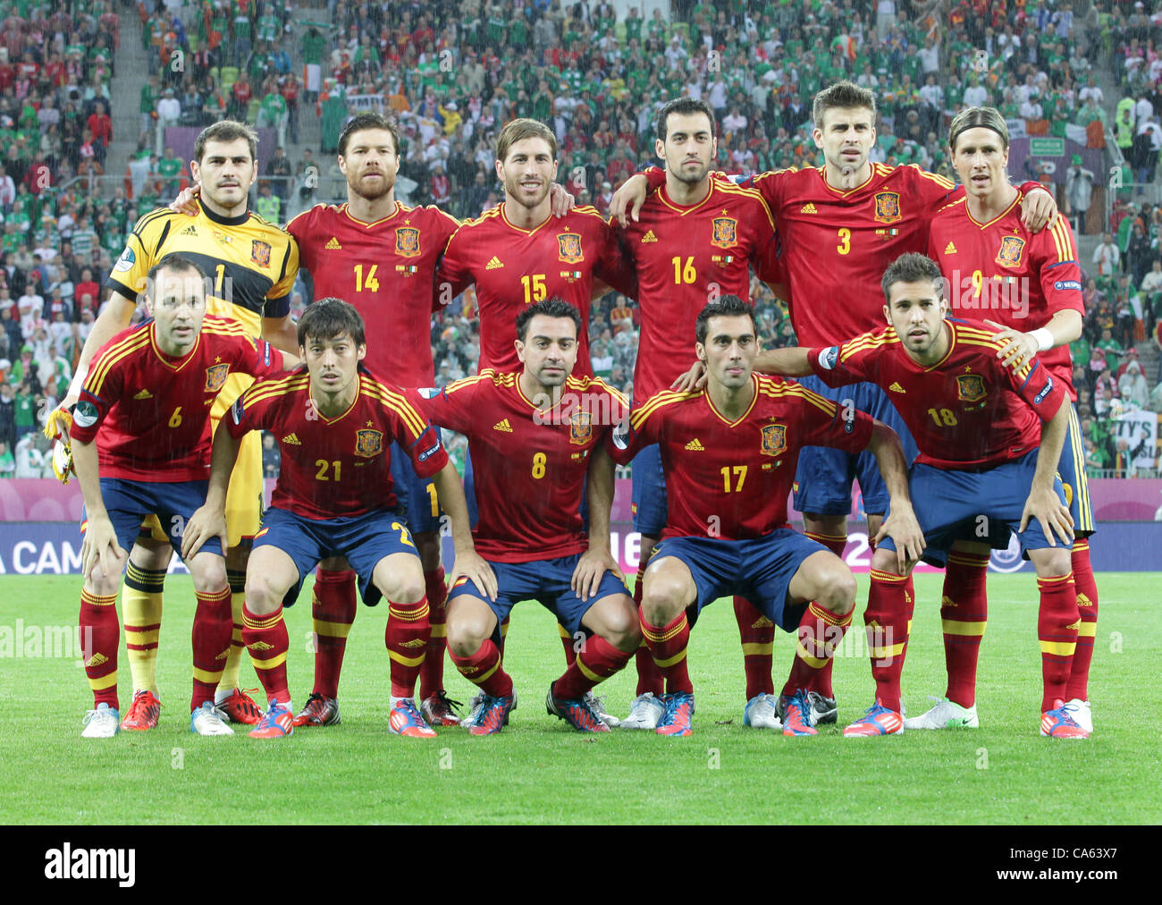 14.06.2012, GDANSK, Poland. Spain's starting line-up poses for the group photo before the UEFA EURO 2012 group C soccer match Spain vs Republic of Ireland at Arena Gdansk in Gdansk, Poland, 14 June 2012. (top L-R)Ijker Casillas;Xabi Alonso, Sergio Ramos, Sergio Busquets, Gerard Pique, Fernando Torre Stock Photo