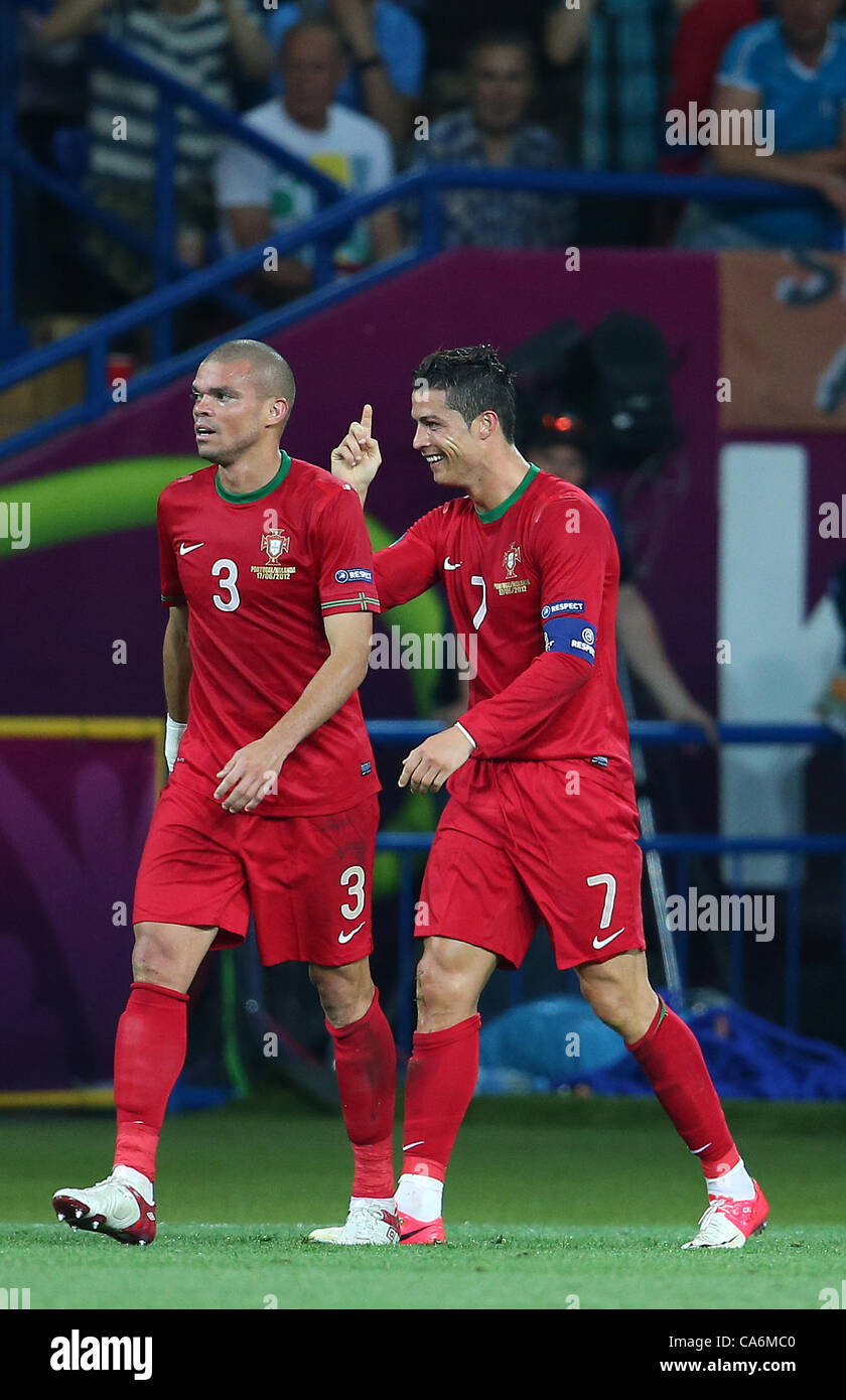 CRISTIANO RONALDO MAKES IT 2-1 PORTUGAL V HOLLAND EURO 2012 METALIST STADIUM KHARKIV UKRAINE UKRAINE 17 June 2012 Stock Photo