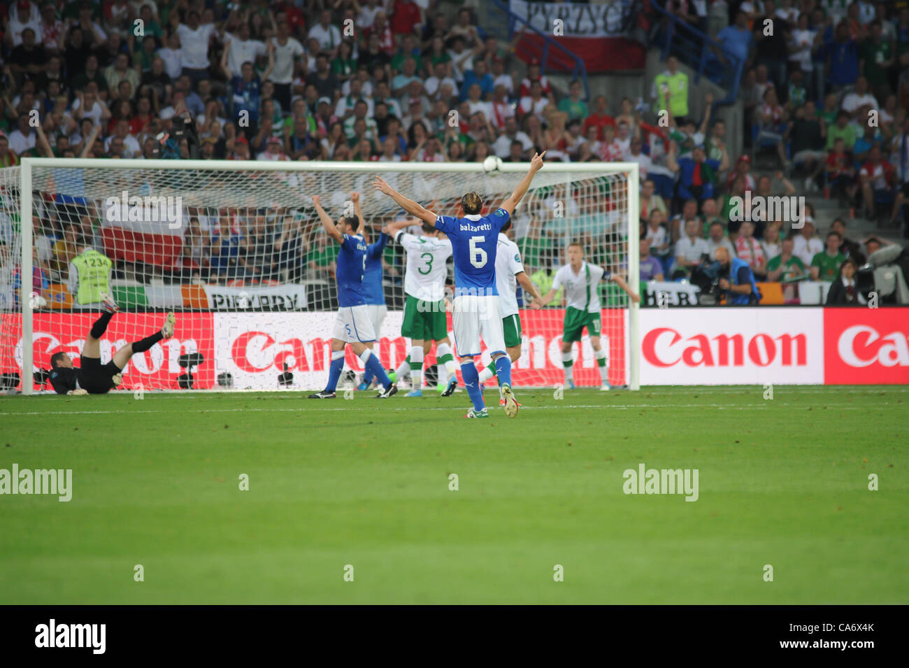 18.06.2012 , Poznan, Poland. Shay Given (Aston Villa FC) Rep of Ireland concedes the first goal during the European Championship Group C game between Italy and Ireland from the Municipal Stadium. Stock Photo