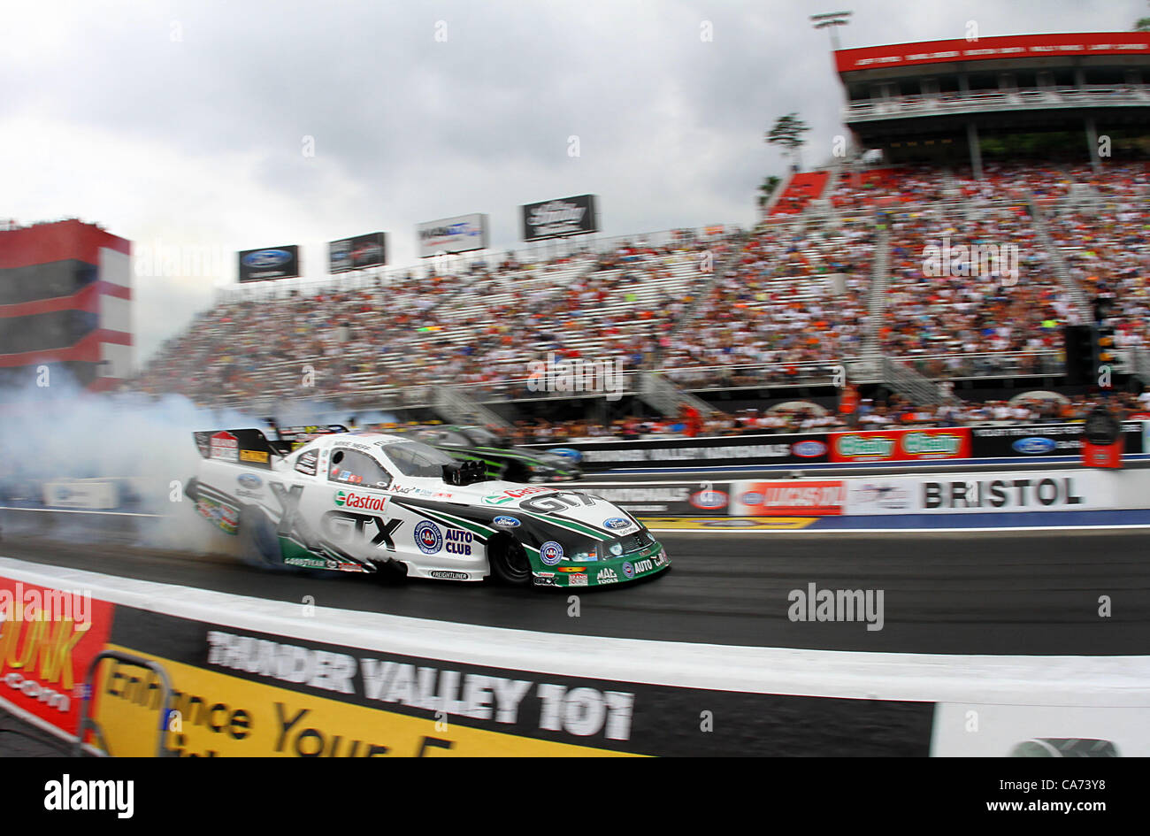 17 06 2012 Bristol Tn Usa Mike Neff 5 Fc John Force Racing Ford Mustang Nhra Funny Car Tried To Make The Finals Sunday At The Ford Thunder Valley Nationals At Bristol Dragway In