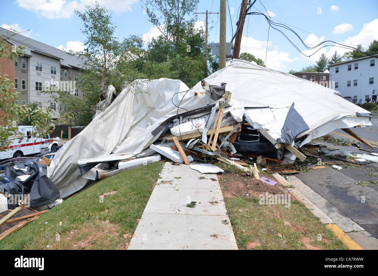 Bladensburg, Maryland, USA June 22,2012 2 people were injured 600 left