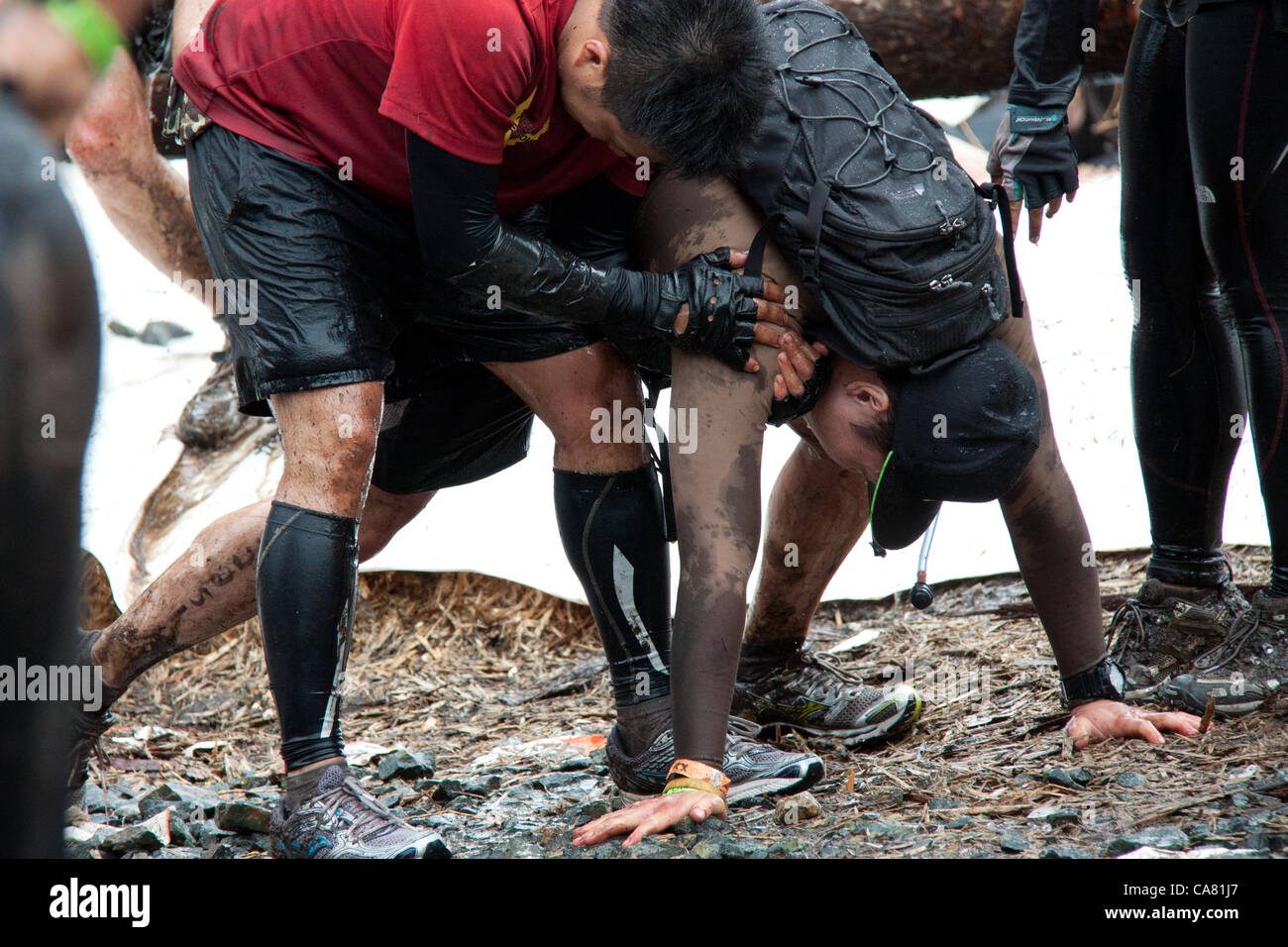 Tough mudder injury hi-res stock photography and images - Alamy