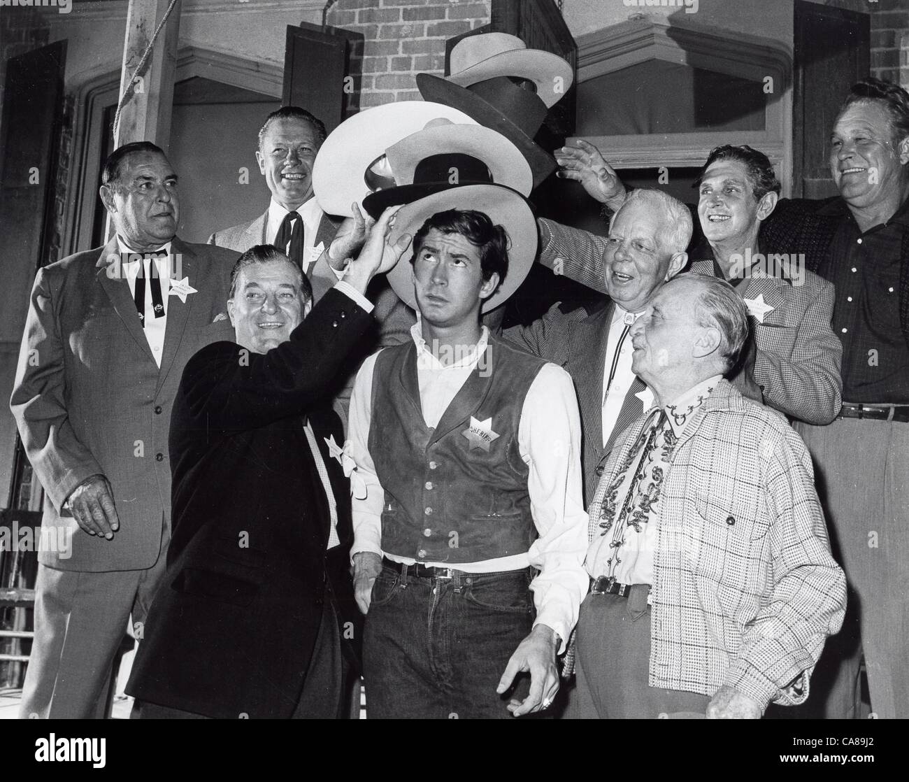 ANTHONY PERKINS with Ken Maynard , Rex Lease and Tom Keene , other show Hoot Gibson , Raymond Hatton , Bob Steele , Big Boy Williams.promoting ''Tin Star Night'' at Paramount for ''The Westerners.'' Event was to honor western screen stars including the above mentioned names as well as Bronco Billy Anderson and the wives of Tom Mix and Harry Carey..Supplied by   Photos inc.(Credit Image: Â© Supplied By Globe Photos Inc/Globe Photos/ZUMAPRESS.com) Stock Photo