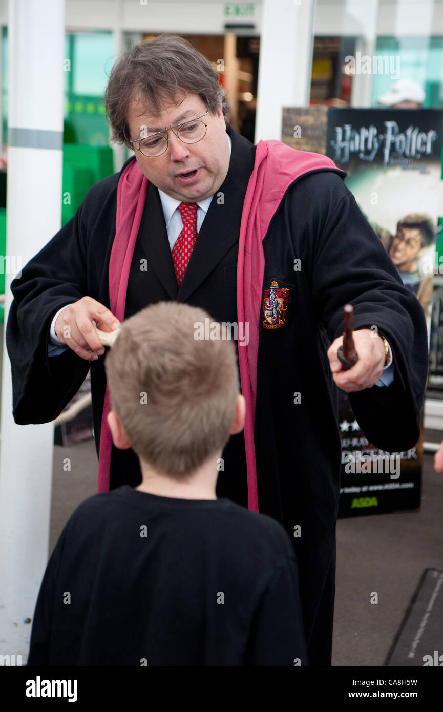As part of the Harry Potter and the Deathly Hallows Part 2 release, Warner Bros organised an event at Asda in Derby, UK on 2nd December 2011 for customers to take part in Wand Duels and win various prizes. Stock Photo