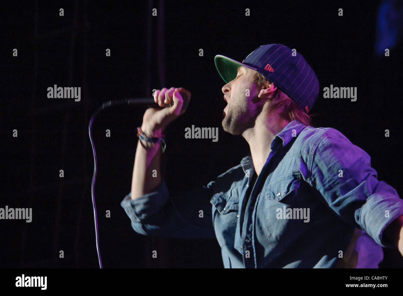 Kyle Even 107 1 fm hi-res stock photography and images - Alamy