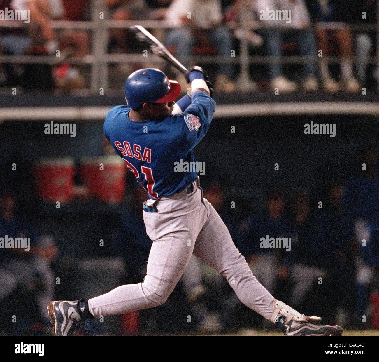 1,013 Sammy Sosa 1998 Stock Photos, High-Res Pictures, and Images - Getty  Images