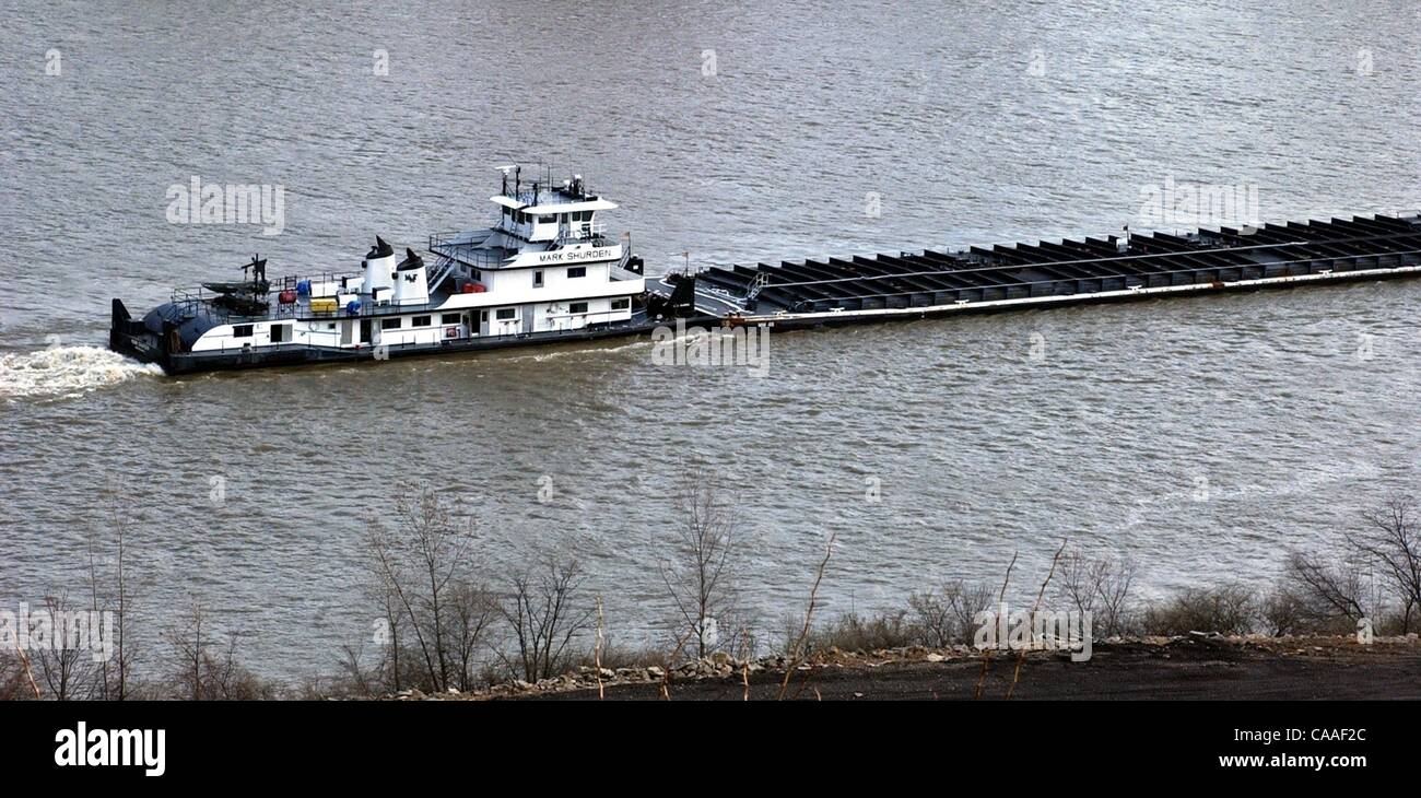 Mar 25, 2003 - Cincinnati, Ohio, USA -The towboat Mark Shurden makes ...