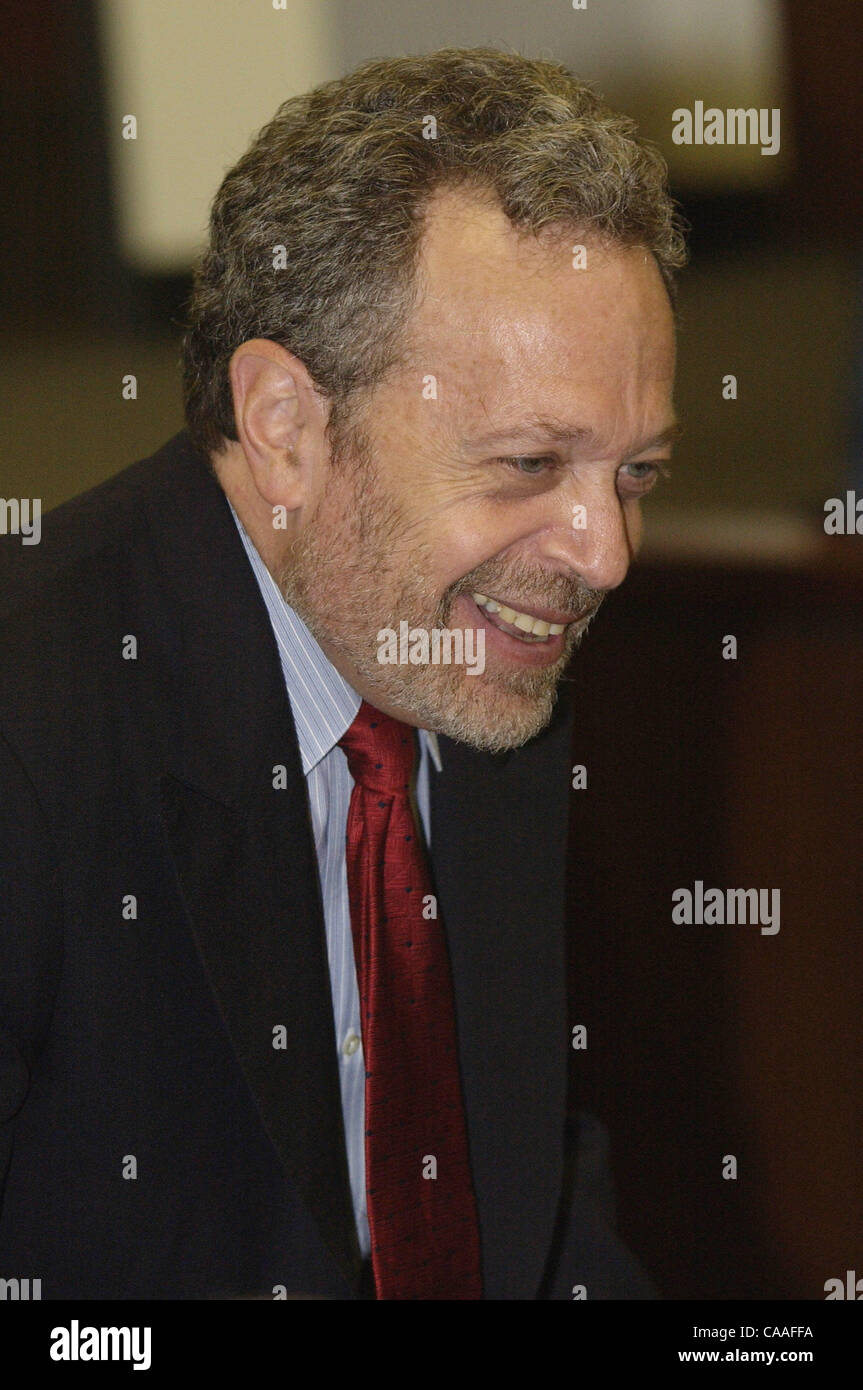Robert reich hi-res stock photography and images - Alamy