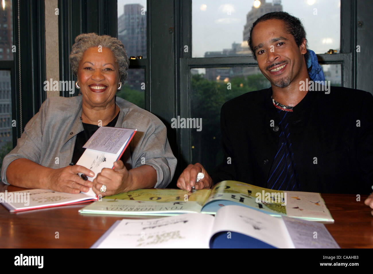 Jun 18, 2003; New York, NY, USA; TONI and SLADE MORRISON at the Who's Got Game? Book signing at Barnes and Noble Union Square on June 18, 2003. Stock Photo