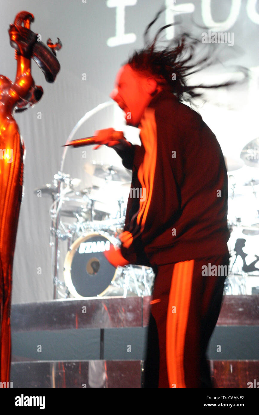 Nov 21, 2003; New York, NY, USA; Singer JONATHAN DAVIS of Korn at Hammerstein Ballroom on Nov. 21, 2003. Stock Photo