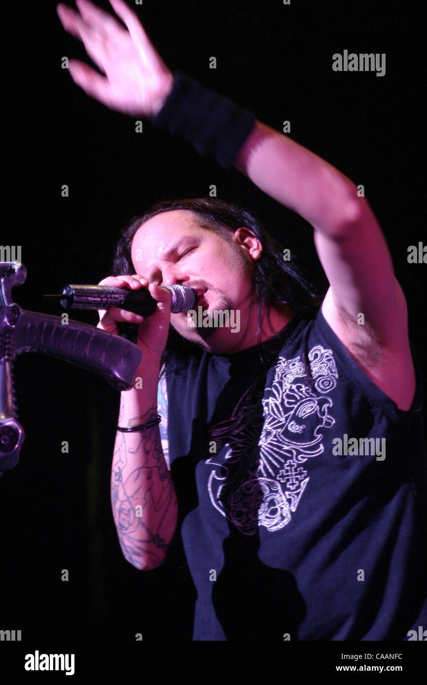 Nov 21, 2003; New York, NY, USA; Singer JONATHAN DAVIS of Korn at Hammerstein Ballroom on Nov. 21, 2003. Stock Photo