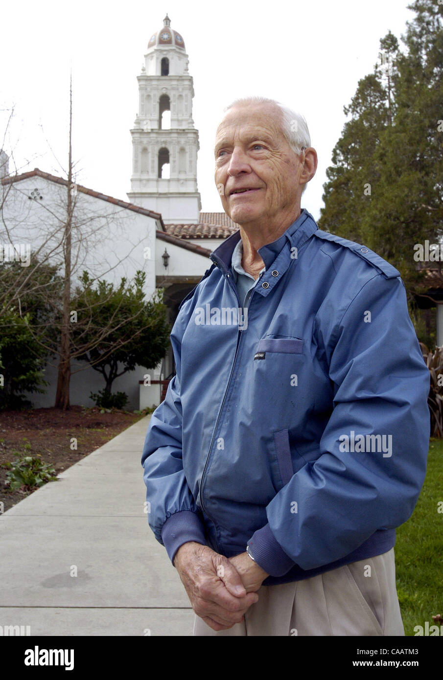 Dr. Clifford Straehley at 81 years old is the oldest student at St. Marys College in Moraga Calif. Staehley who is a retired surgeon is back at school going for his undergraduate degree..(Contra Costa Times/Dan Rosenstrauch)2004 Stock Photo