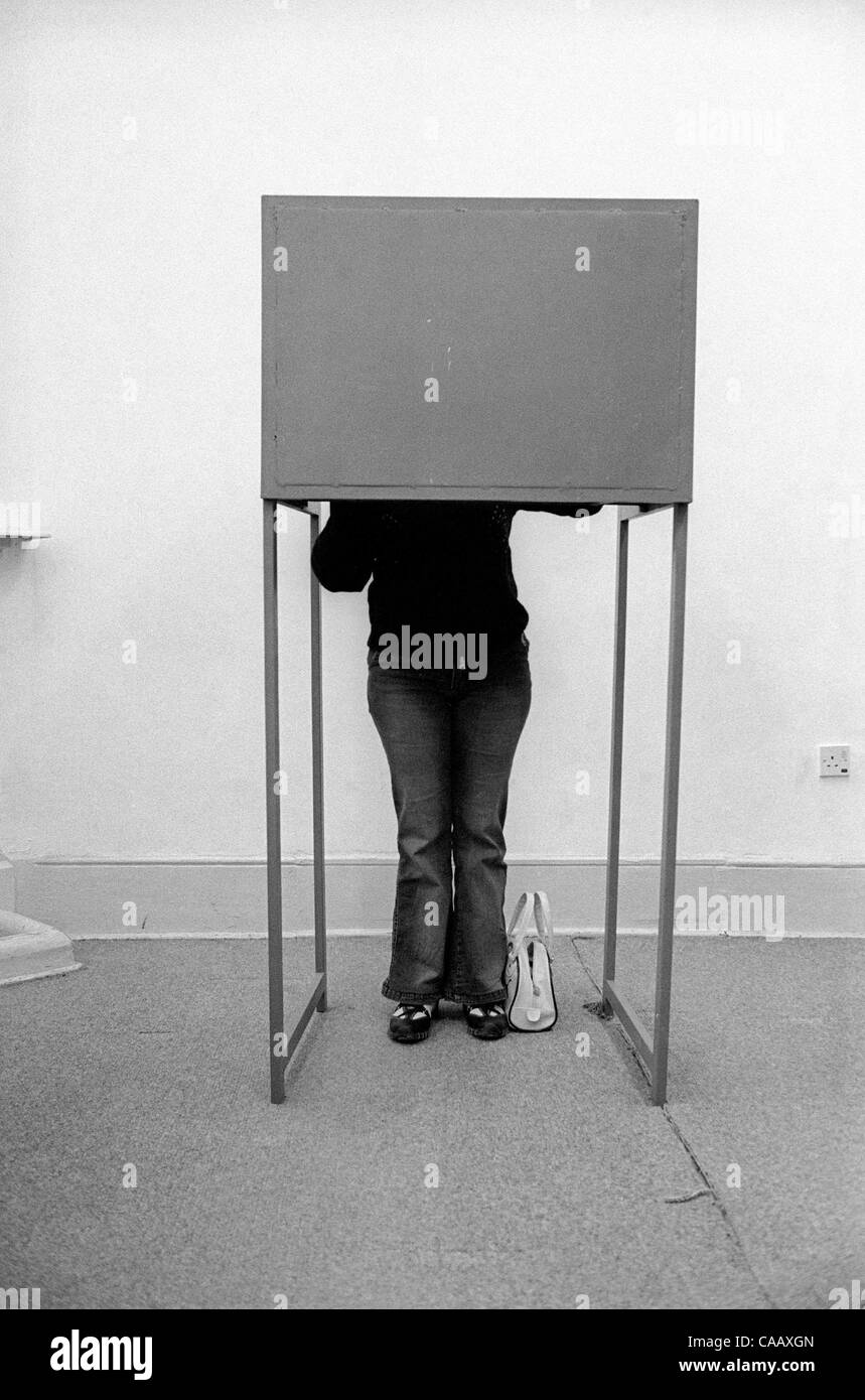 Voting in Lefkosa/Nicosia, North Cyprus, during the parliamentary elections. Stock Photo