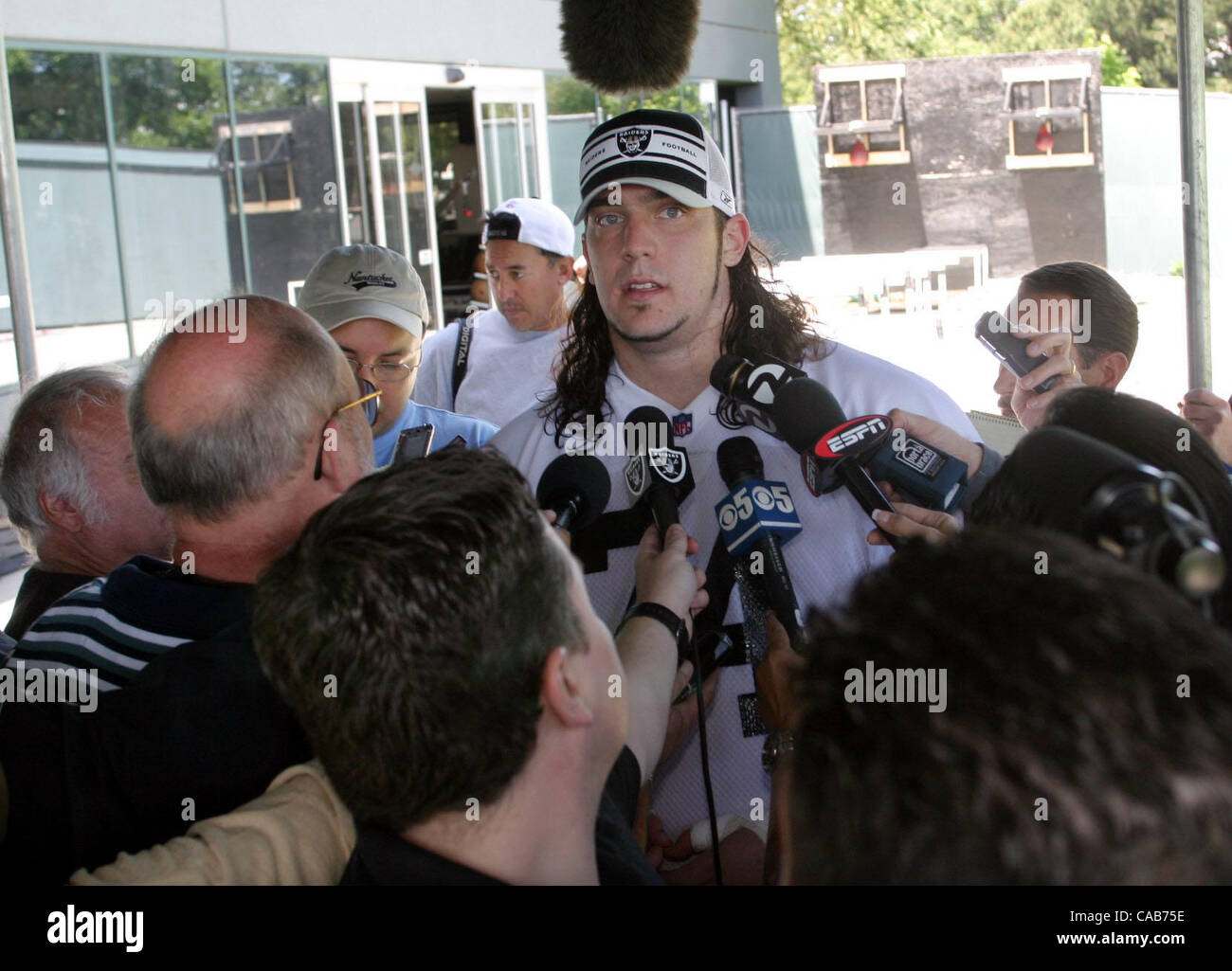 Raiders firstround draft pick, offensive lineman, Robert Gallery