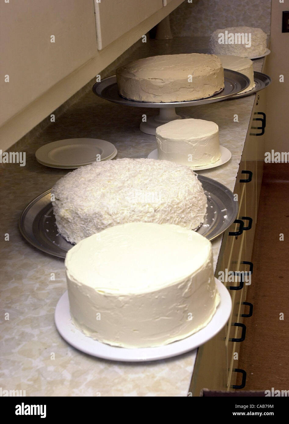 Eileen Kilmartin's three wedding cakes wait for her to assemble them before her wedding in Mill Valley, Calif., on Sunday, May 09, 2004. (CONTRA COSTA TIMES/EDDIE LEDESMA) Stock Photo