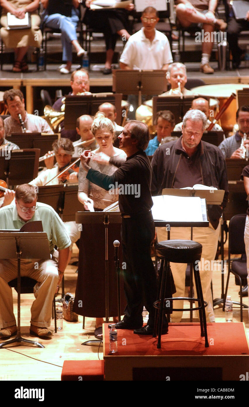 May 18, 2004 Cincinnati, Ohio, USA Music Director JAMES CONLON