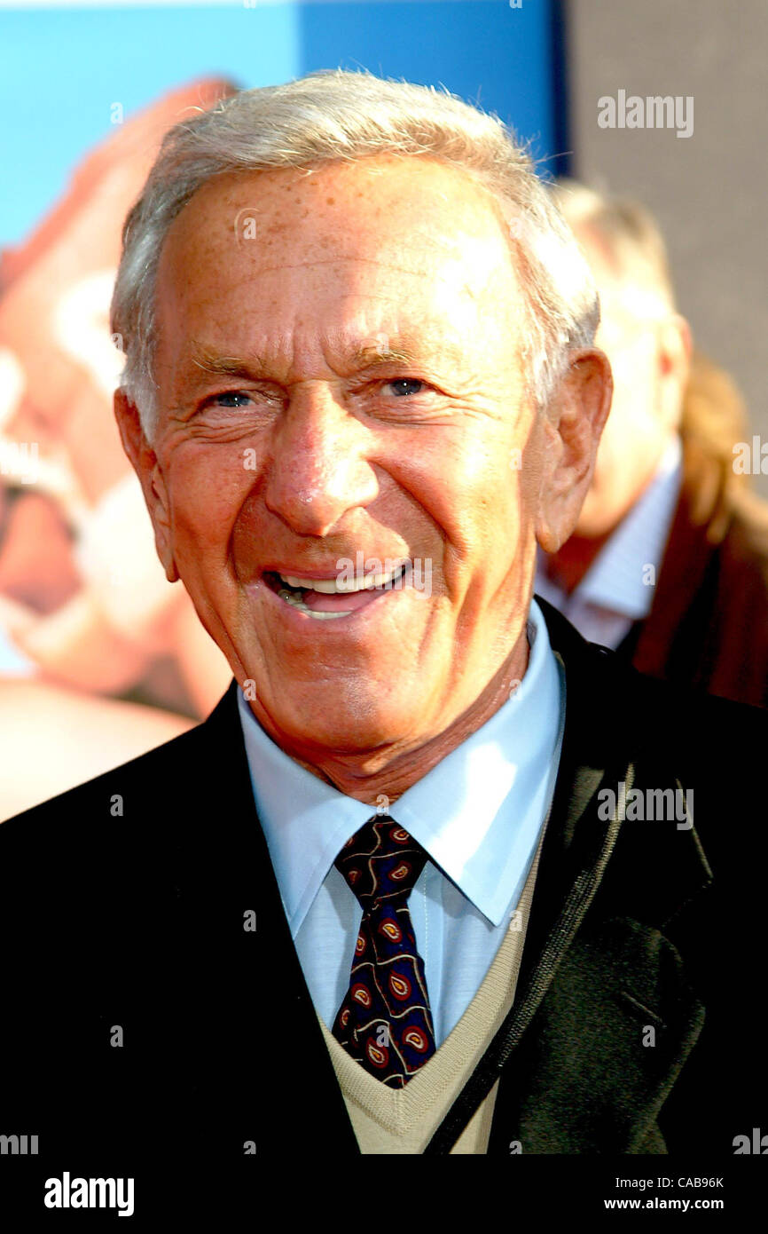 May 27, 2004 Hollywood, California, USA Jack Klugman at Raising