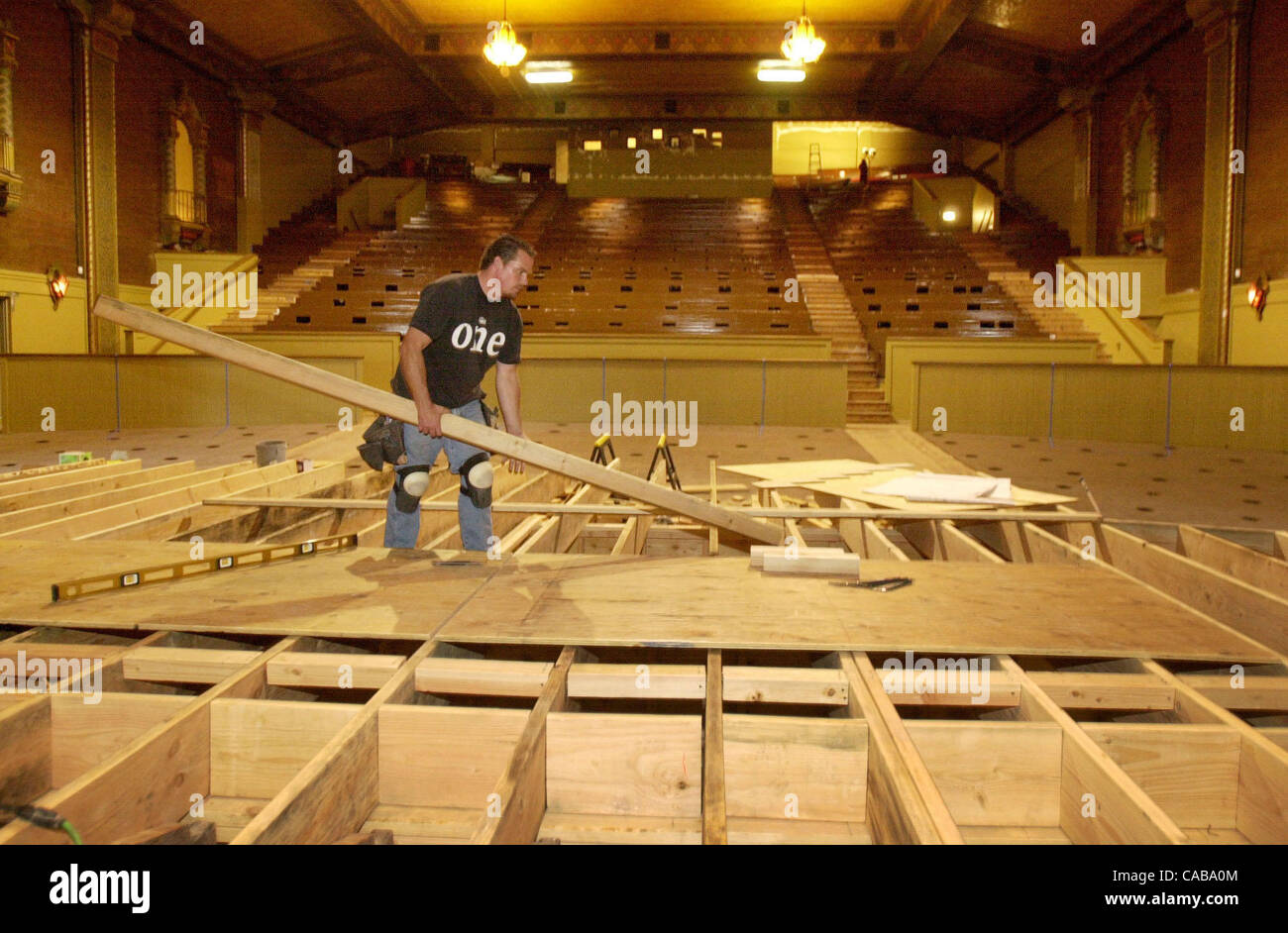 Jim Odem build the new stage of the El Campanil Theatre an ornate 1920's art deco theater in downtown Antioch California on May 24 2004.  (Contra Costa Times/HERMAN BUSTAMANTE JR.) Stock Photo