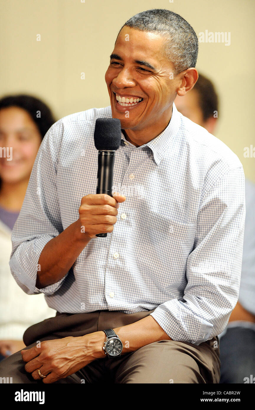 Sept 29, 2010 - Richmond, Virginia; USA - President BARACK OBAMA meets with members of the community at the Southhampton Recreation Association to discuss the economy in America.  Copyright 2010 Jason Moore. (Credit Image: © Jason Moore/ZUMApress.com) Stock Photo