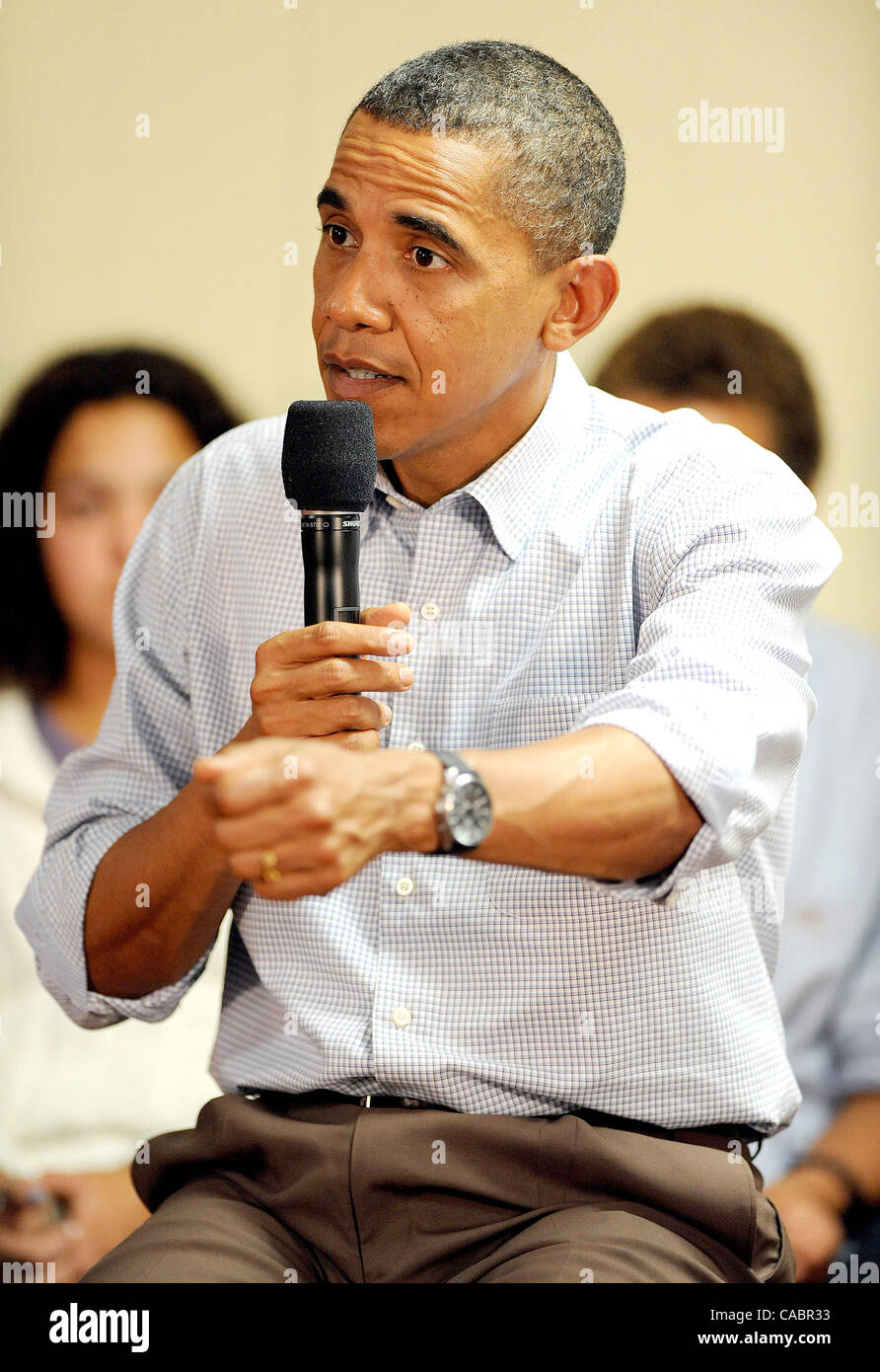 Sept 29, 2010 - Richmond, Virginia; USA - President BARACK OBAMA meets with members of the community at the Southhampton Recreation Association to discuss the economy in America.  Copyright 2010 Jason Moore. (Credit Image: © Jason Moore/ZUMApress.com) Stock Photo