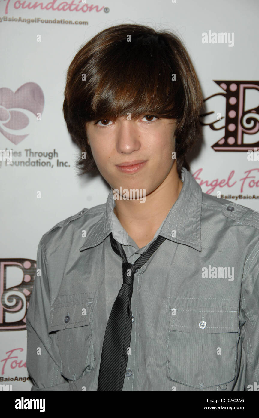 Sept. 26, 2010 - Los Angeles, California, U.S. - Remy Thorne Attending
