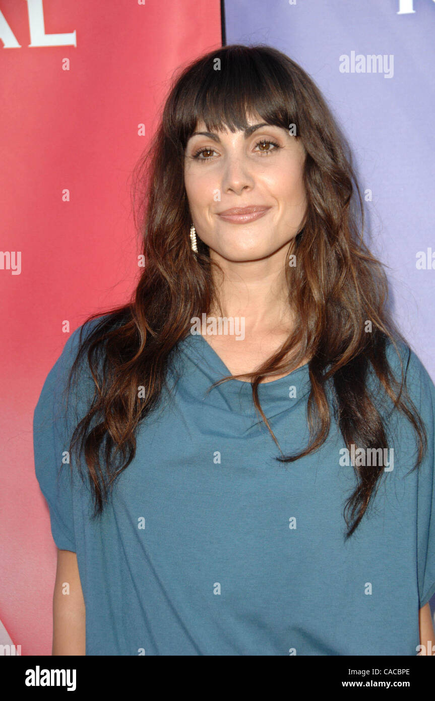 Carly pope hi-res stock photography and images - Alamy