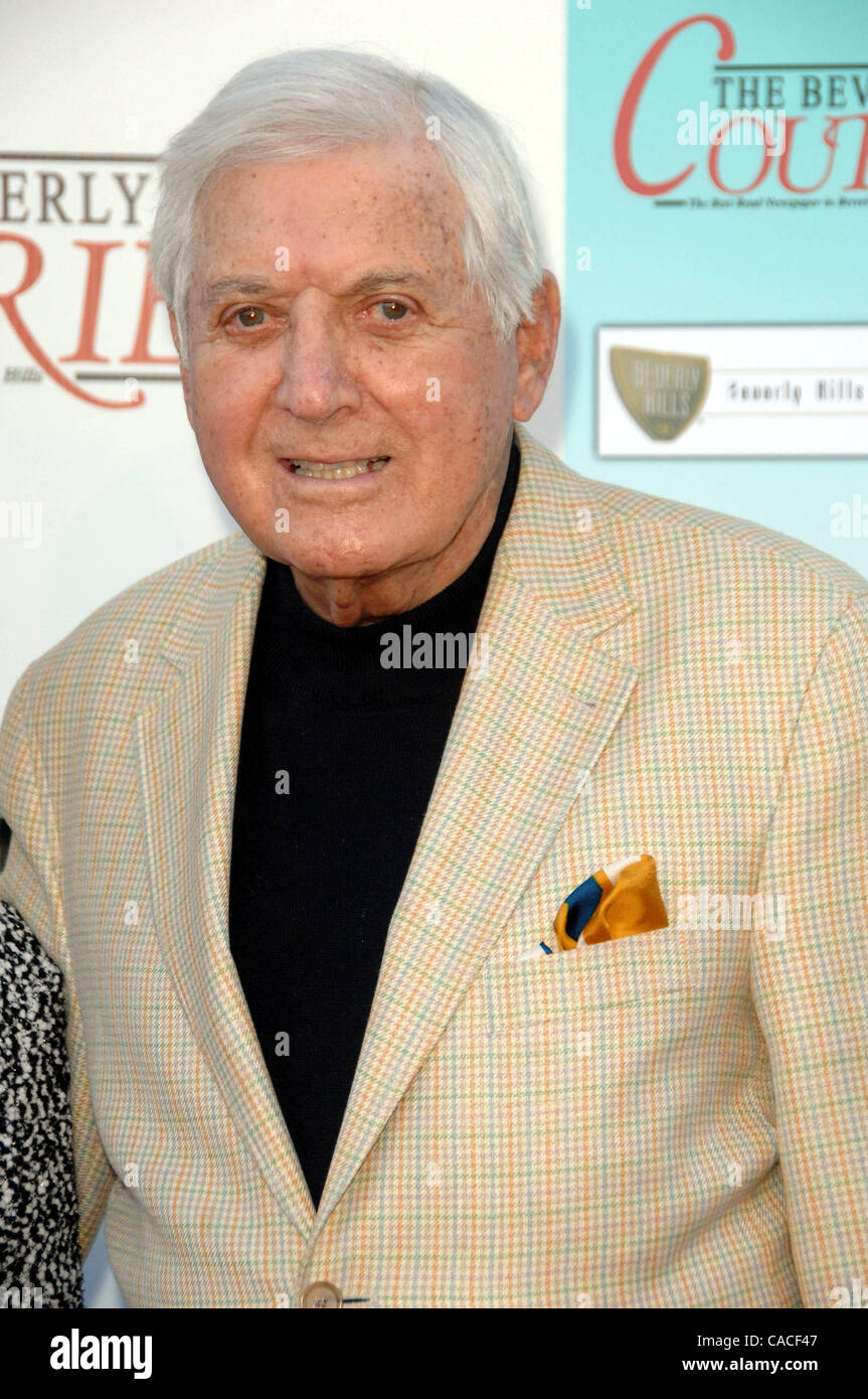 Monty hall hi-res stock photography and images - Alamy