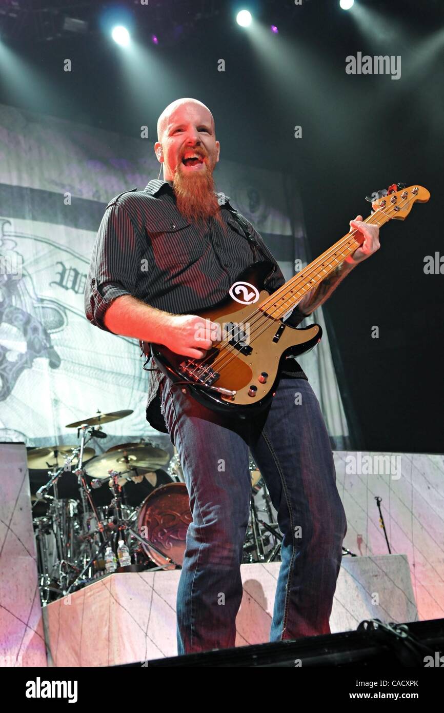 Aug 24, 2010 Columbus, Ohio, U.S. Bassist SHAWN ECONOMAKI of Stone