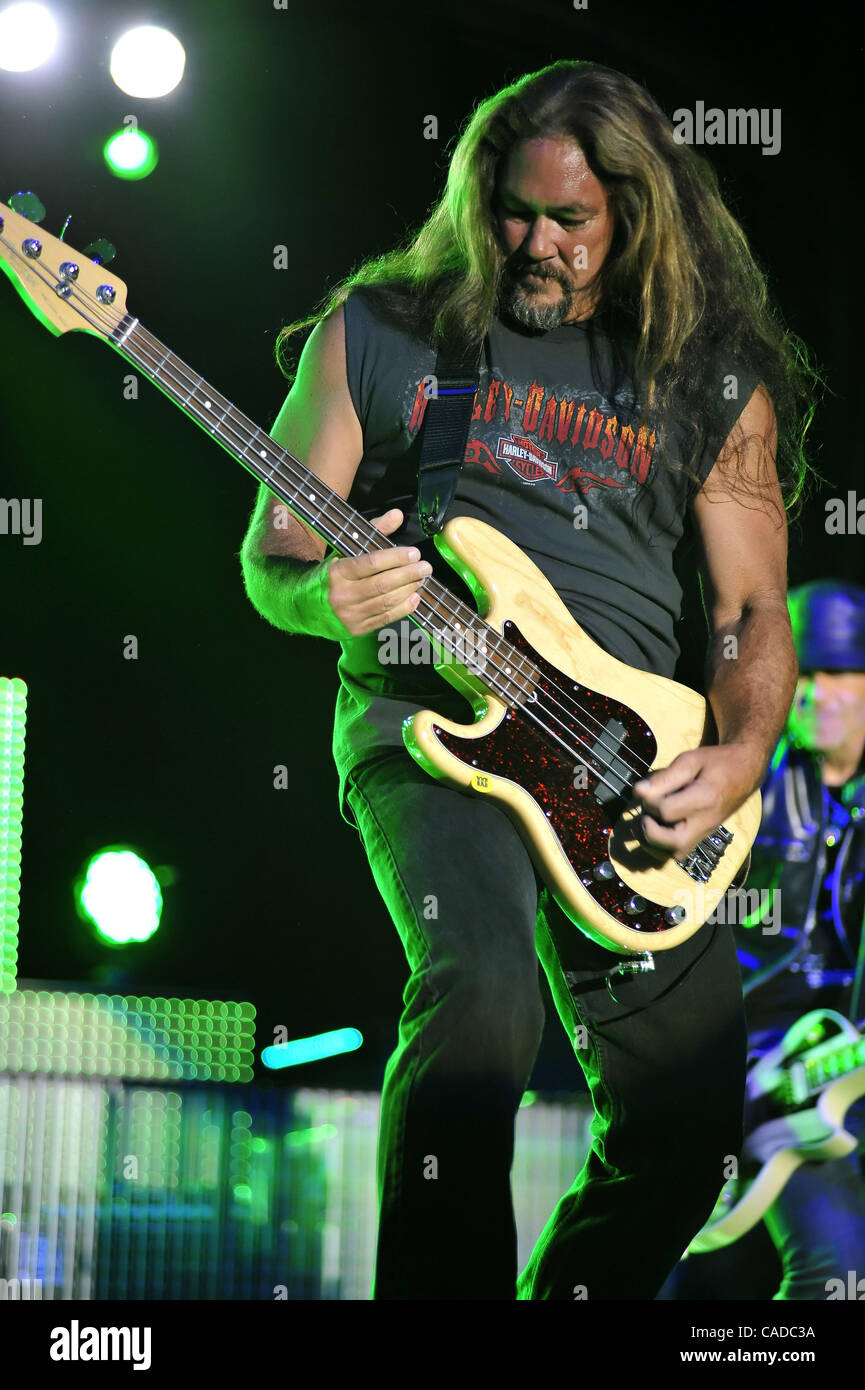 Bass Player Stephen Mcgrath Billy High Resolution Stock Photography and ...