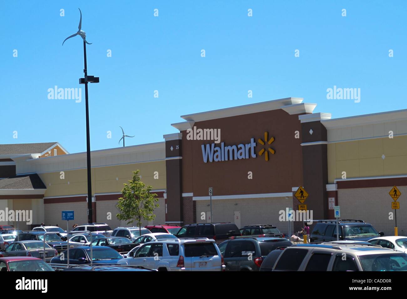 Jun 19, 2010 - Worcester, Massachusetts, U.S. - Walmart has installed wind  turbines in the parking lot area of their new store. (Credit Image: Â©  Nicolaus Czarnecki/NIcolaus Czarnecki/Zuma Press Stock Photo - Alamy