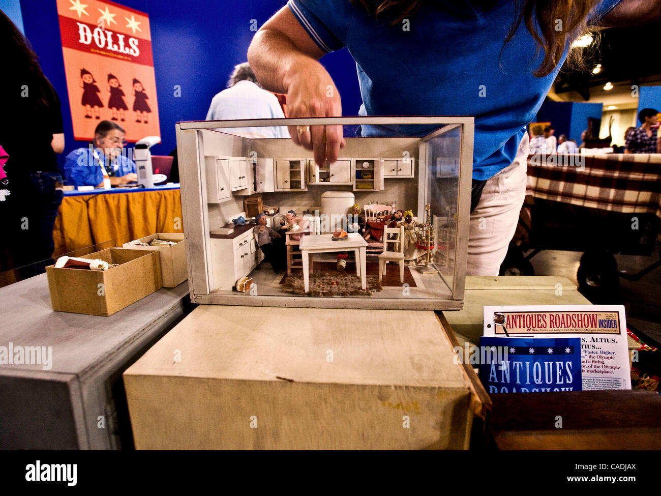 Dollhouse antique hires stock photography and images Alamy