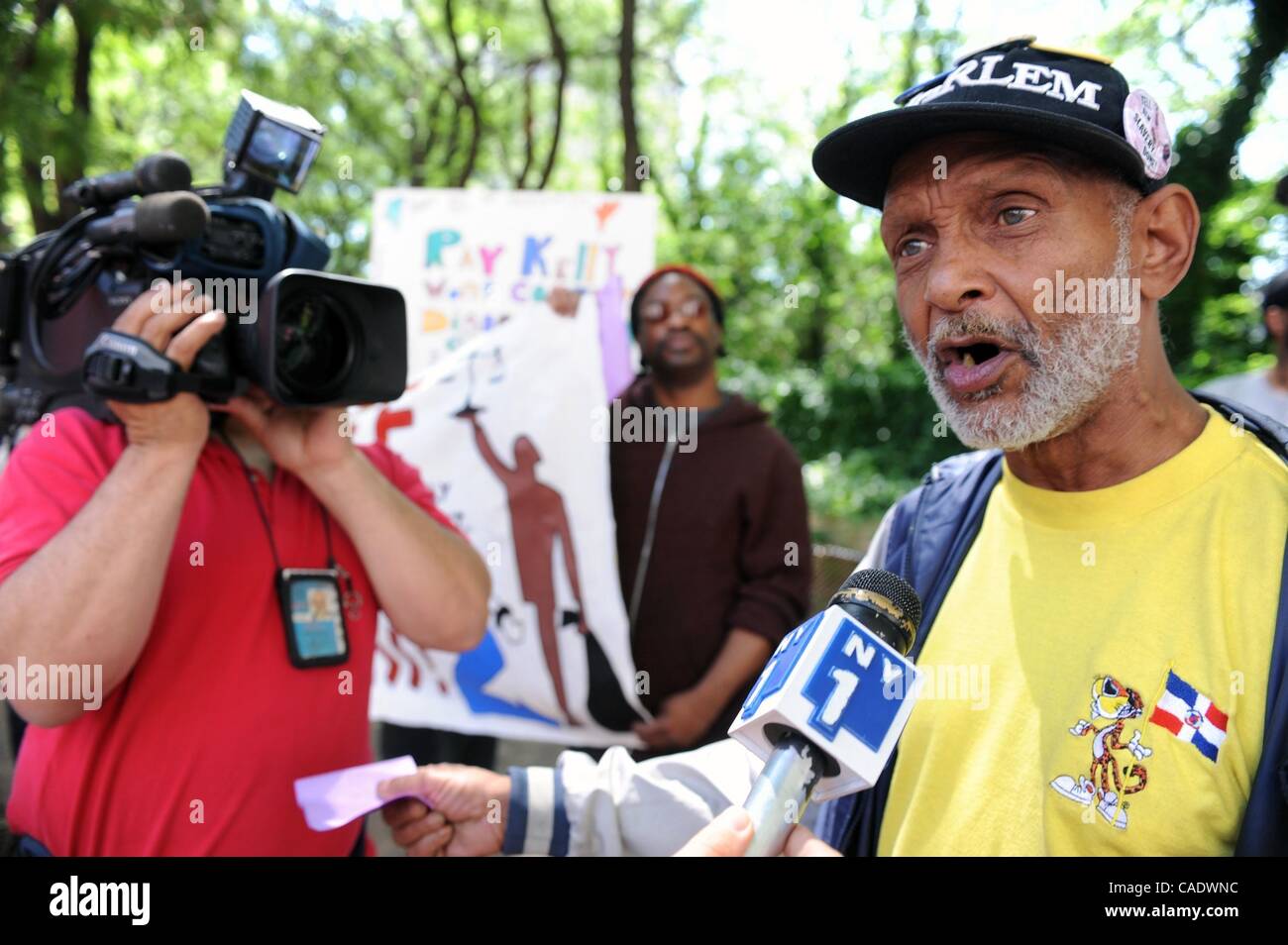 Jun 15, 2010 - Manhattan, New York, USA - Homeless person Gene Rice ...