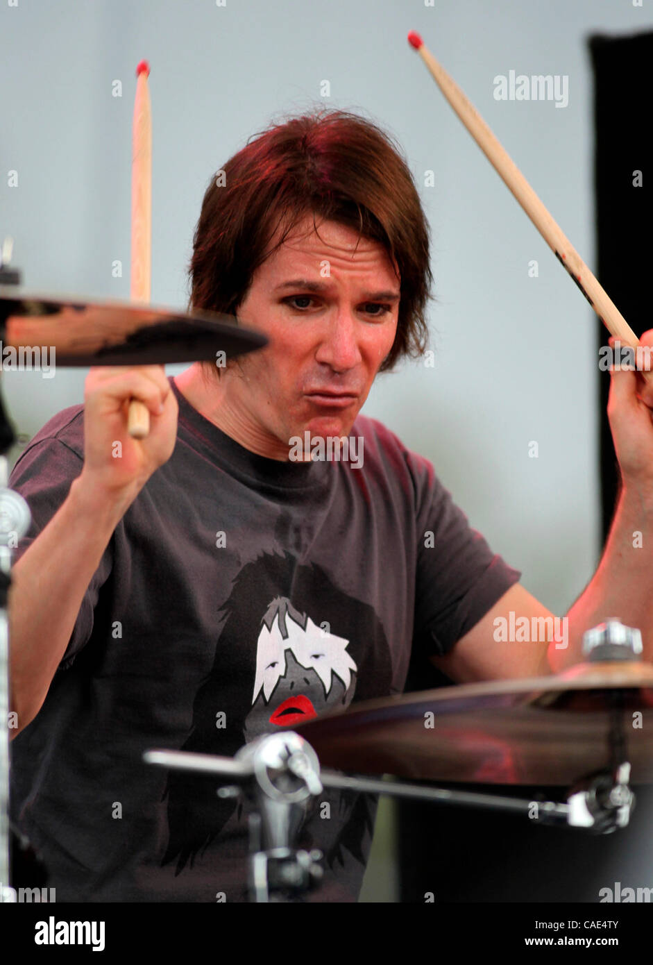 MEAT PUPPETS drummer SHANDOM SAHM and his band performs on Broad Street