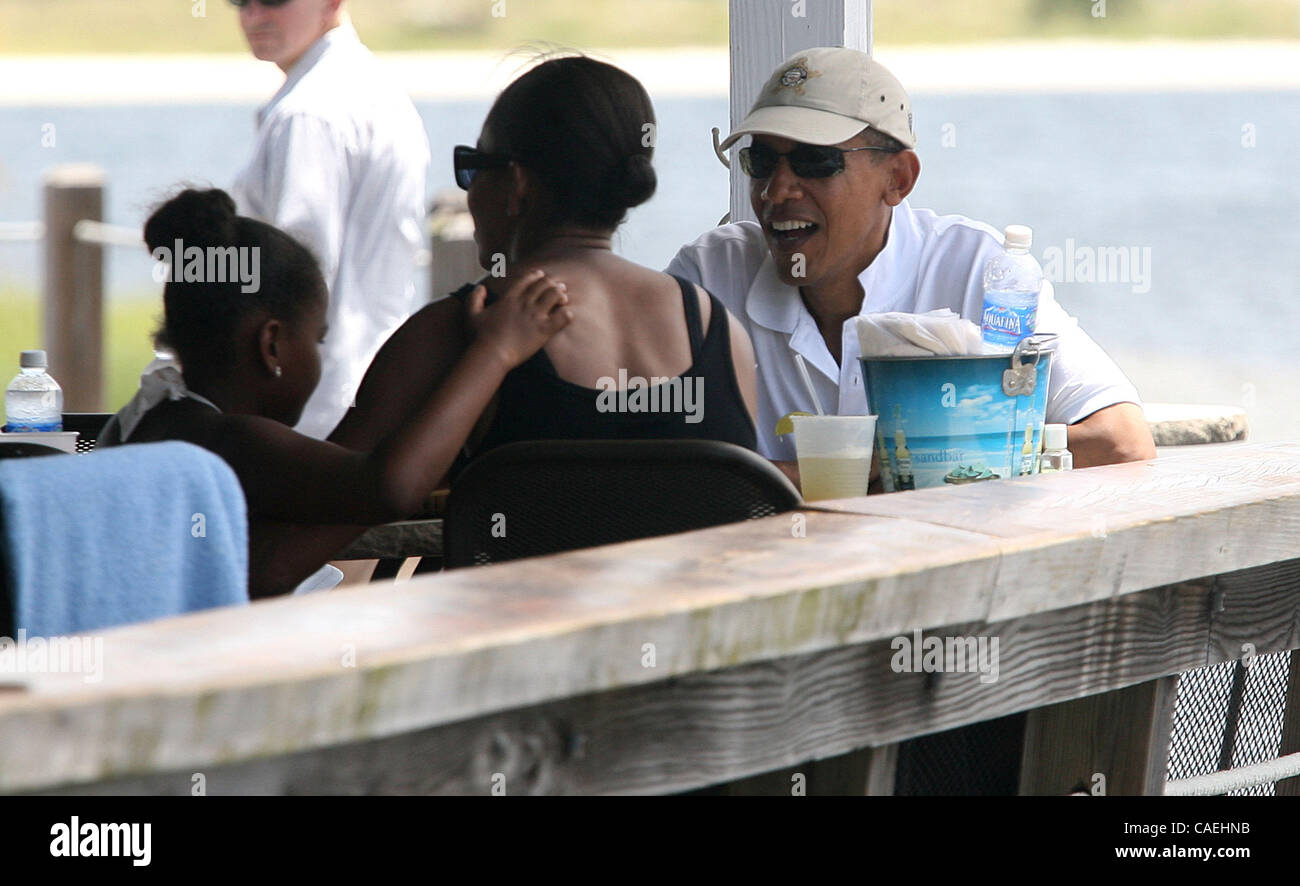 United States President Barack Obama eats lunch at Lime's Bayside Bar and Grill with First Lady