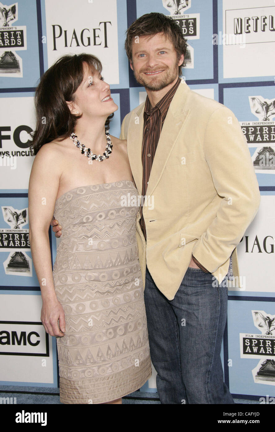 Feb 23, 2008 - Santa Monica, California, USA - Actor STEVE ZAHN and wife, actress ROBYN PETERMAN arriving at the Independent Spirit Awards 2008 held in a tent on Santa Monica Beach. (Credit Image: © Lisa O'Connor/ZUMA Press) Stock Photo