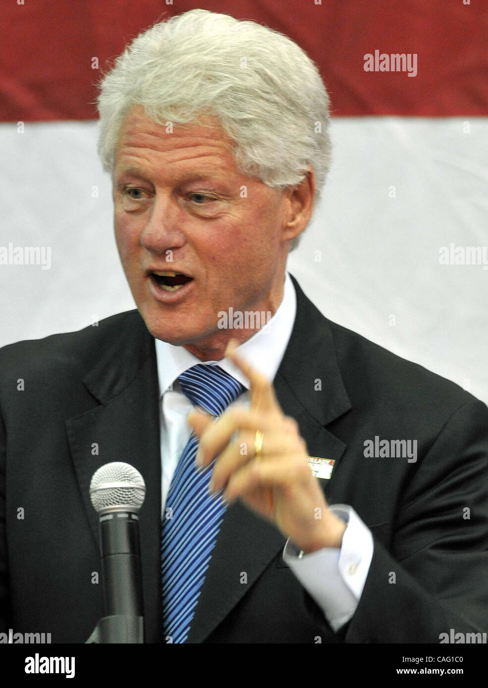 Feb 24, 2008 - Lima, Ohio, USA - Former president BILL CLINTON speaks before a packed crowd of several thousand in Lima, Ohio. Clinton was campaigning for his wife, Hillary, and spoke of the urgent need to return jobs to america and stop borrowing money from China, Japan and Saudi Arabia to finance  Stock Photo