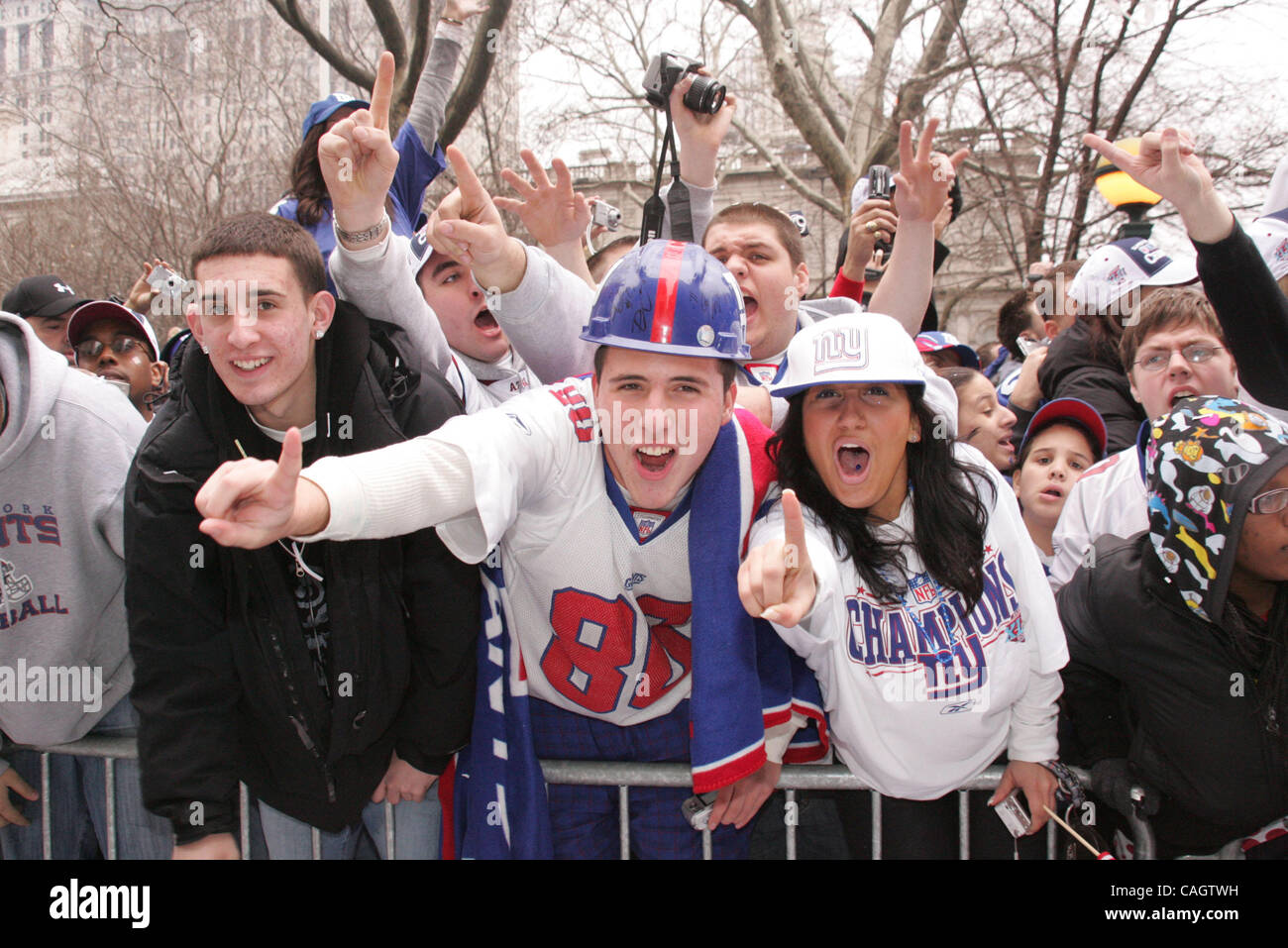 Ny victory parade hi-res stock photography and images - Alamy