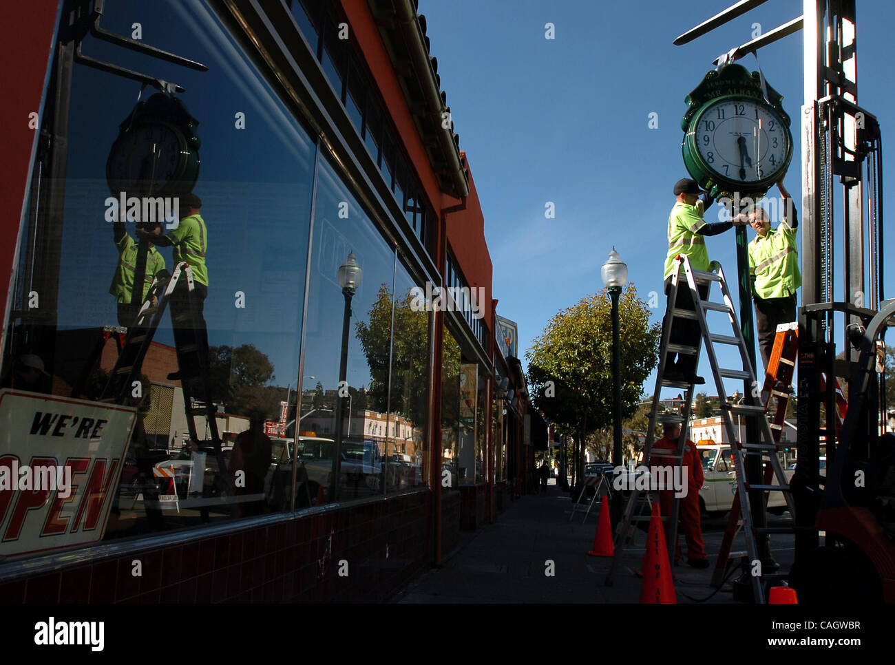 Solano avenue hi-res stock photography and images - Alamy