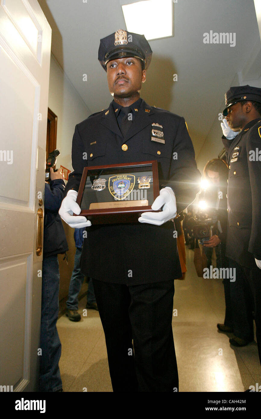 Christopher Ridley Officer Mount vernon city hall new york hi-res stock photography and images - Alamy