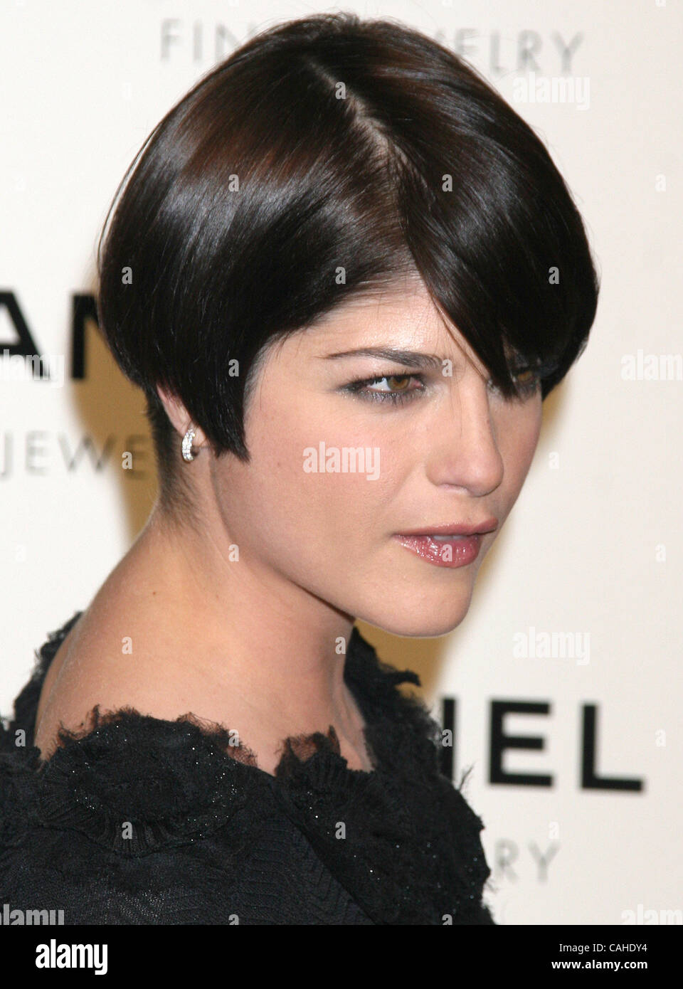 Selma blair headshot hi-res stock photography and images - Alamy