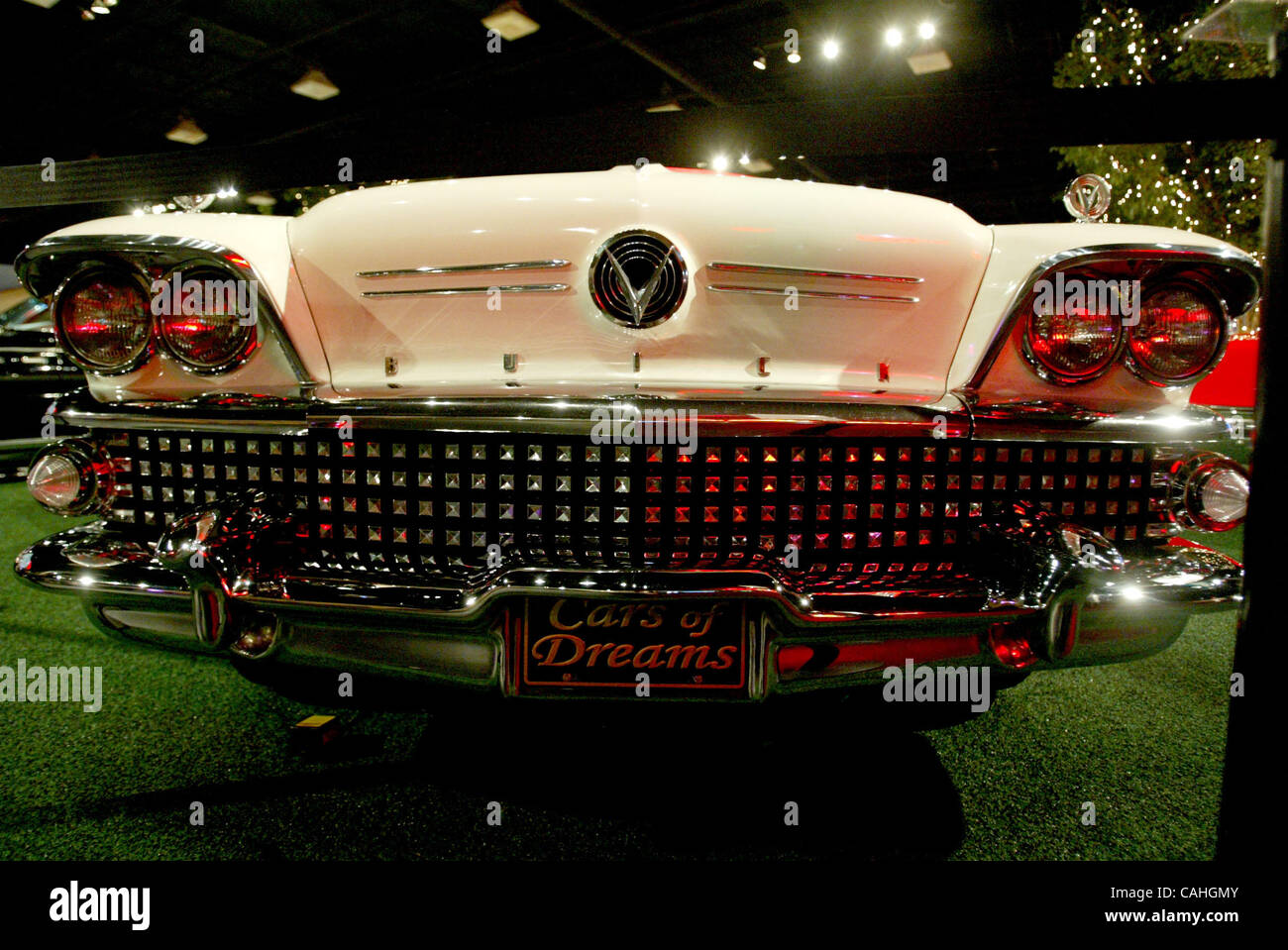 011808 met staluppi 7--Staff Photo by Uma Sanghvi/The Palm Beach Post-0047803A--For story by Jose Lambiet--North Palm Beach--Shown here is a 1958 Buick Limited Series Convertible, from the private car museum of John Staluppi, photographed at a gala Friday night. NOT FOR DISTRIBUTION OUTSIDE COX PAPE Stock Photo