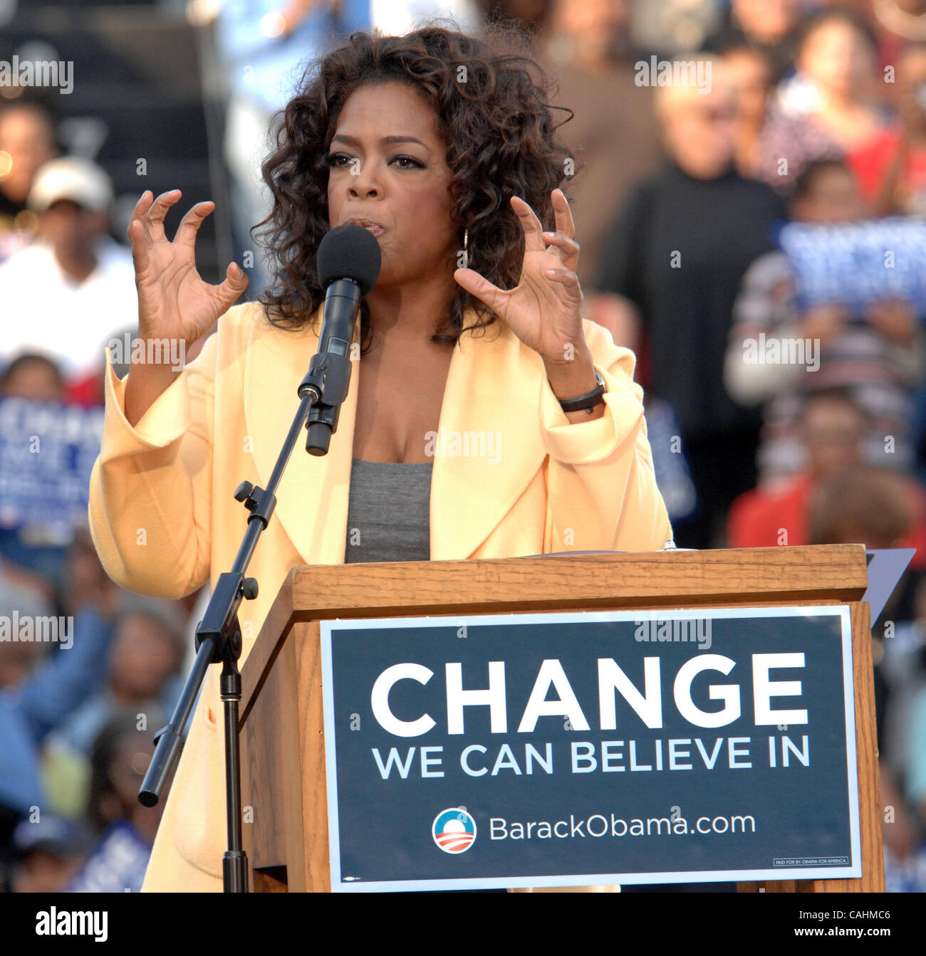 Image result for oprah dec 11 2007 rally in columbia south carolina