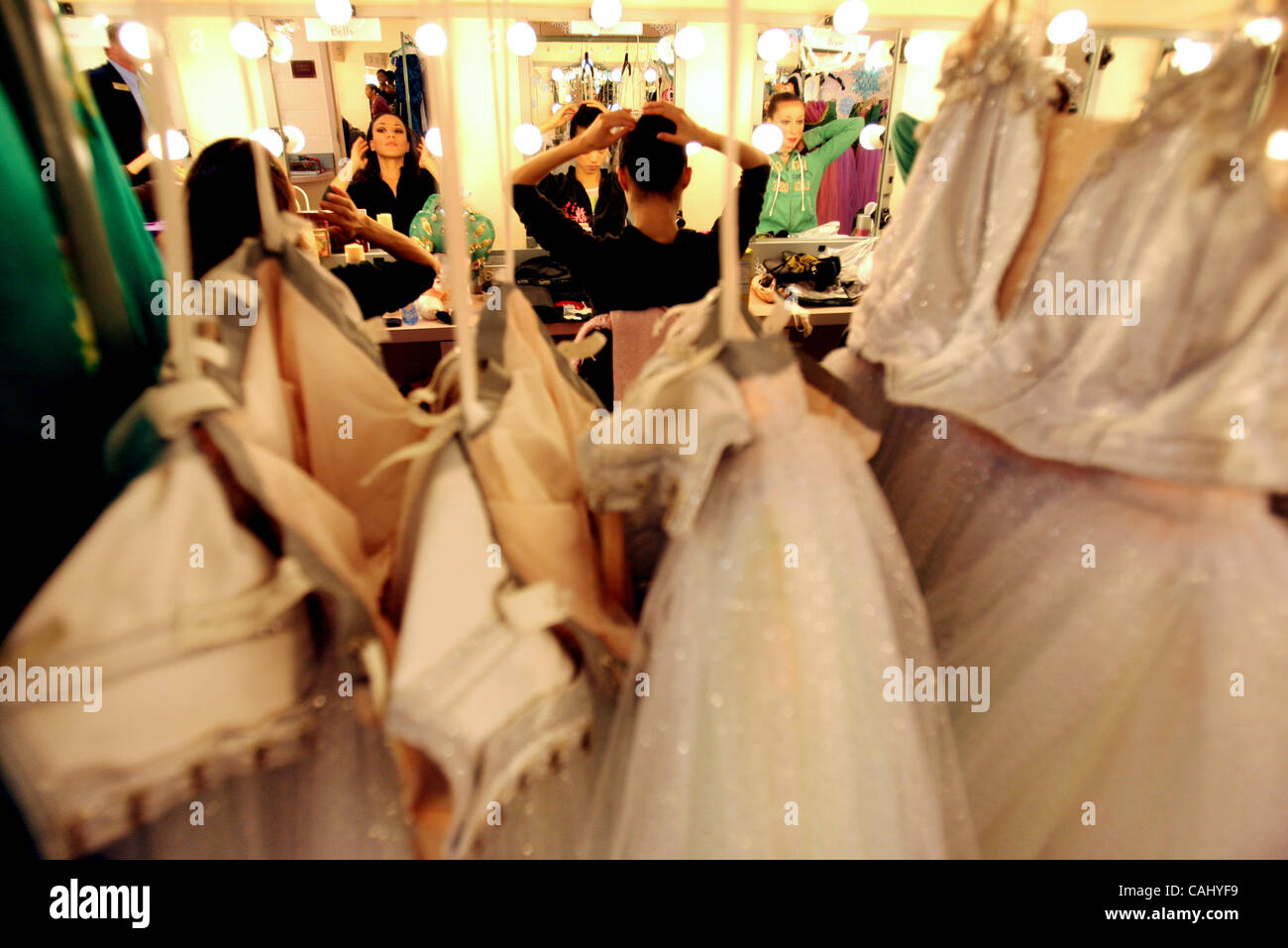 122207 met nutcracker 19 Staff Photo by Gary Coronado/The Palm Beach